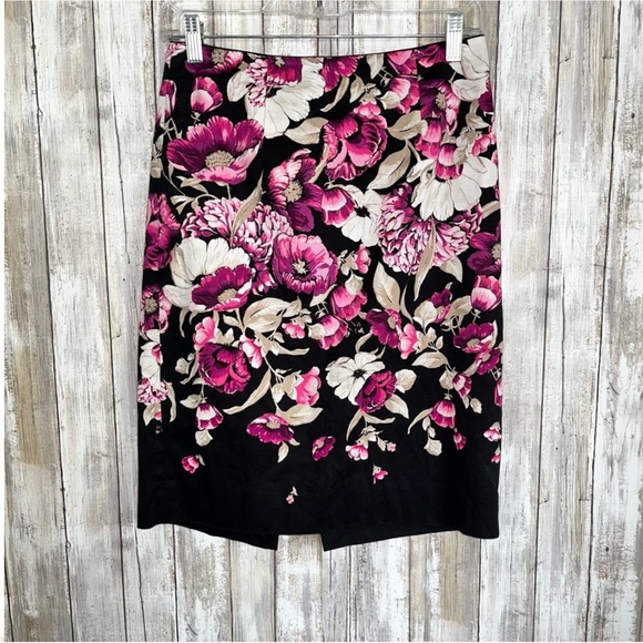White House Black Market Black & Pink Floral Pencil Skirt - Picture 2 of 6